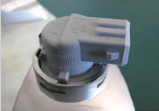 Feu Multifonction Gauche | Catadioptre Triangulaire | Jokon E1-03026 – Image 6